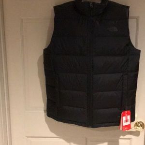 Mens LARGE NORTH-FACE VEST BLACK zip down NWT